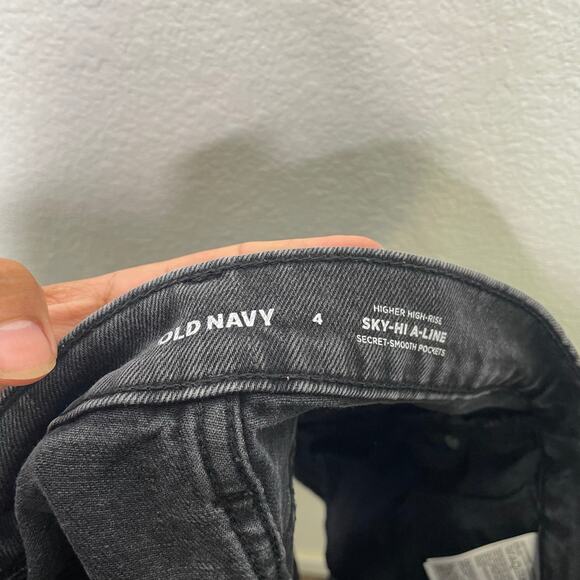 Old Navy Womens Shorts Size 4 Black Highest High Rise Ski-Hi A-Line Black Denim - Picture 3 of 10